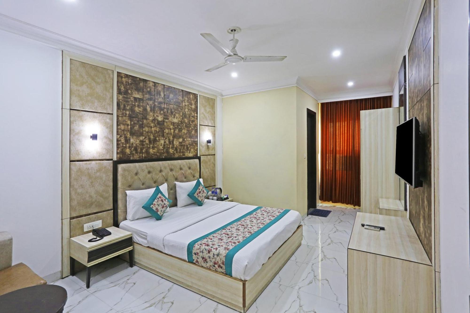 Hotel Almora Sky Near By Delhi International Airport With - Free Airport Pickup And Drop New Delhi Exterior photo