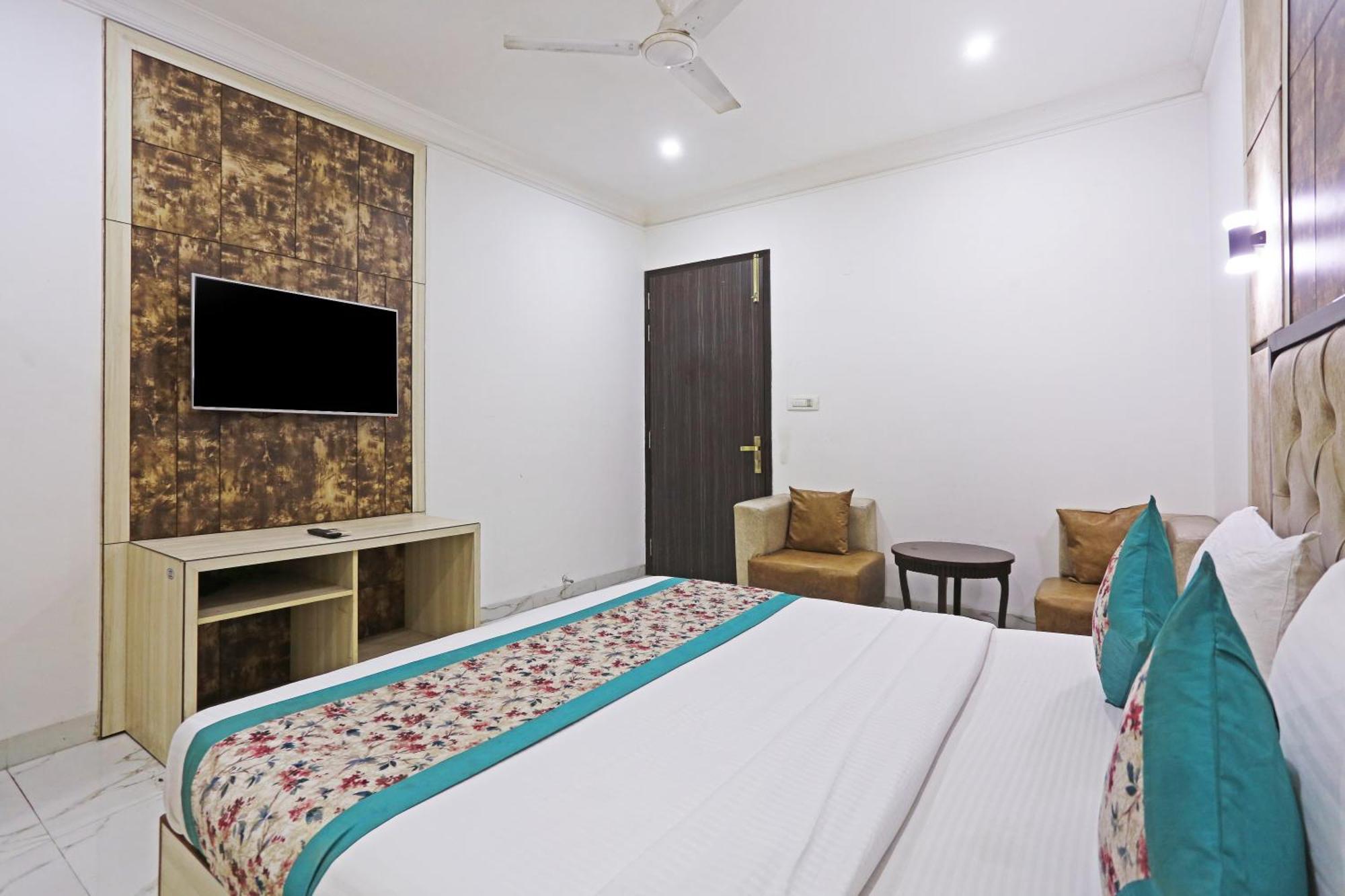 Hotel Almora Sky Near By Delhi International Airport With - Free Airport Pickup And Drop New Delhi Exterior photo